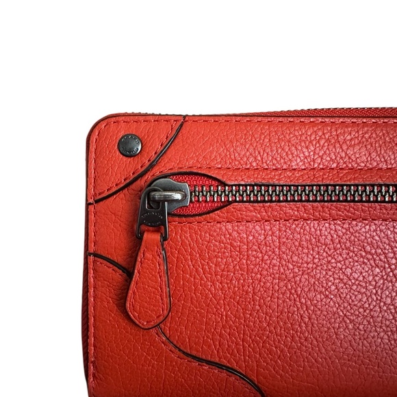 Coach EUC Leather Zip Around Accordion Wallet F52645 - Picture 9 of 13